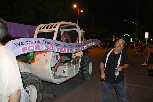 The crane that lifted the head throughout the parade. 