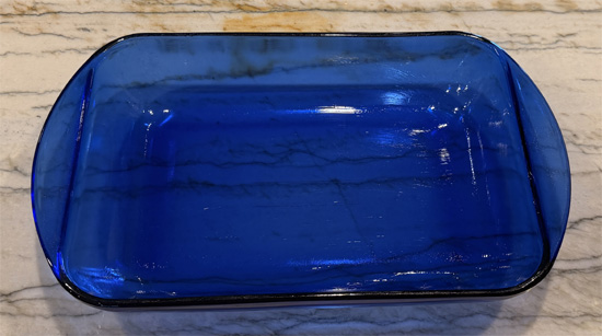Lightly oil a 9x13-inch baking dish and set aside. 