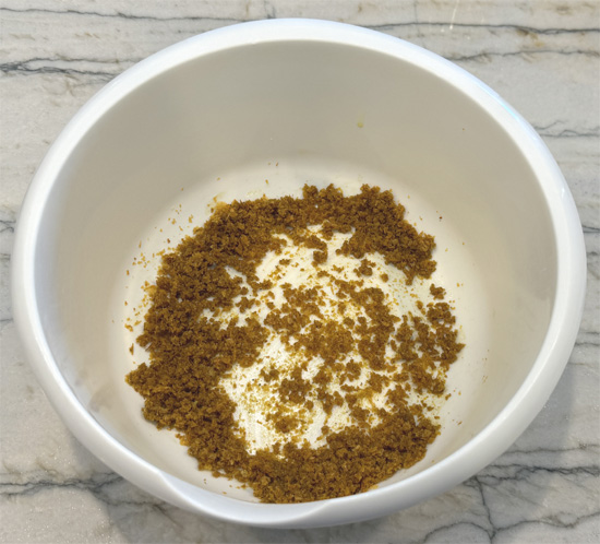 In a large bowl, mix the yeast, salt, and pepper. Then, mix in the olive oil.