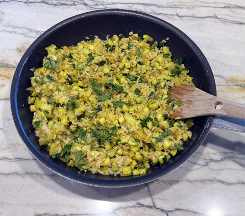 Remove from heat and stir in the fresh parsley and dill (if using). For a bright, fresh flavor, squeeze a bit of lemon juice over the pilaf just before serving.